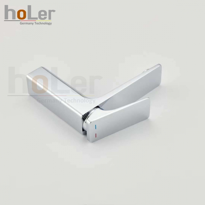 TrbJgmQRyxwl-voi-lavabo-nong-lanh-dong-ma-crome-holer-hllb702-4717175671645thumb__700x700